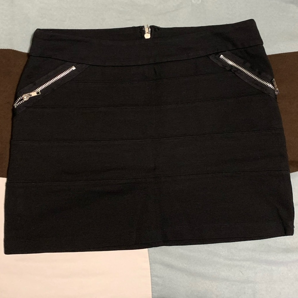 BCBGeneration Zipper Style Skirt